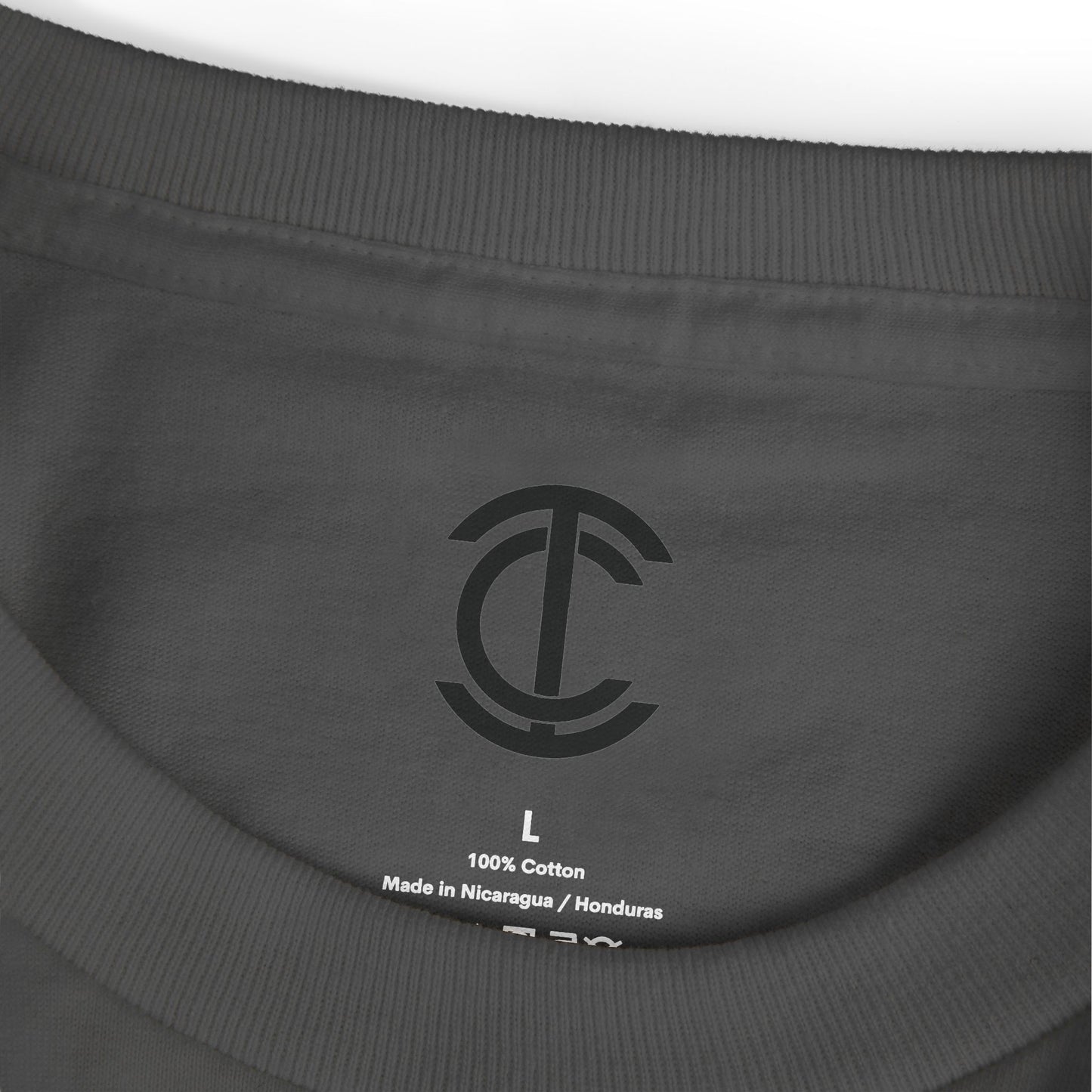 Inventive Creation Vintage Skull Tee